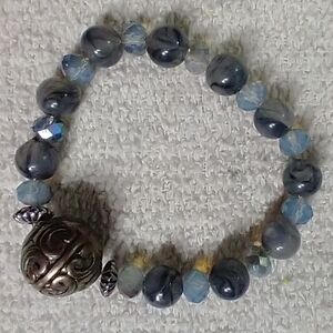 Blue Grey Aurora borealis faceted beaded Stretch bracelet
